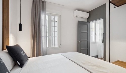 One-Bedroom Apartment with Terrace