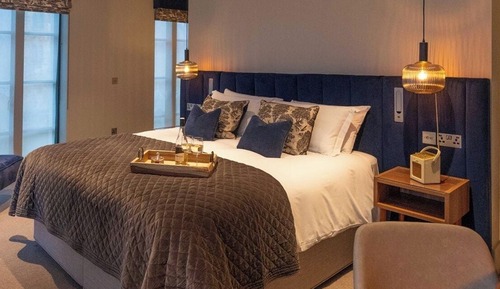 Double Room, City View