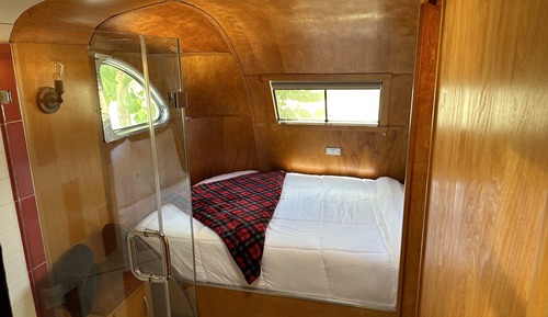 Airstream - The Rose