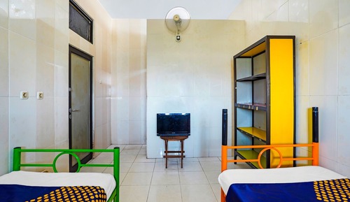 Economy Twin Room