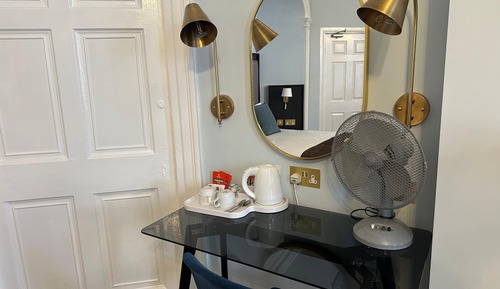Deluxe King Room