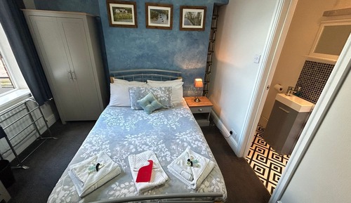 Classic Double Room, Ensuite (Room 3-4-7-8)