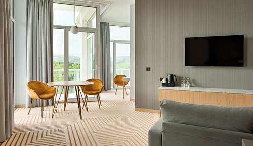 Superior Room, Balcony, Mountain View