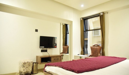 Luxury Suite