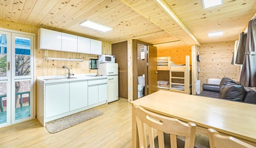 Basic Room, 1 Bedroom (Caravan1)