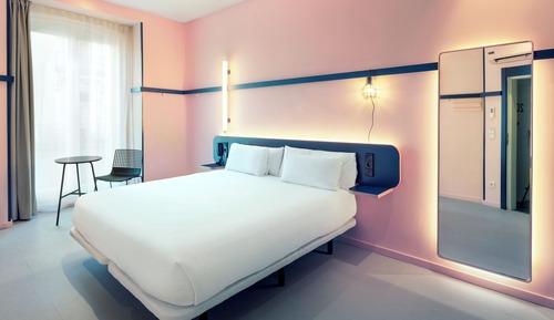 Premium Room