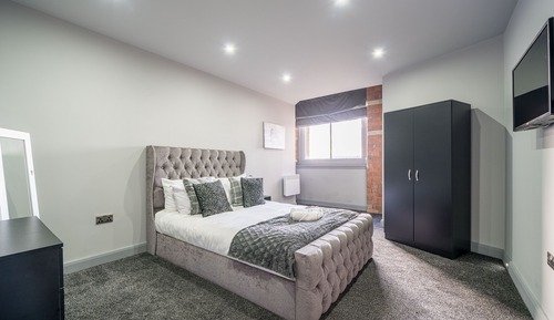 Comfort Apartment, Private Bathroom (3 Bedroom with Shower)