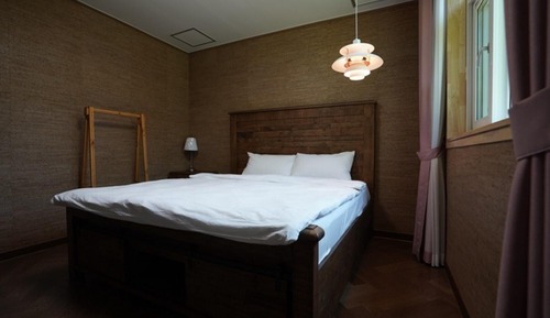 Room (Gray (GREY))