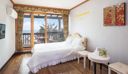 Room (Ocean View Building (2nd floor) Room )