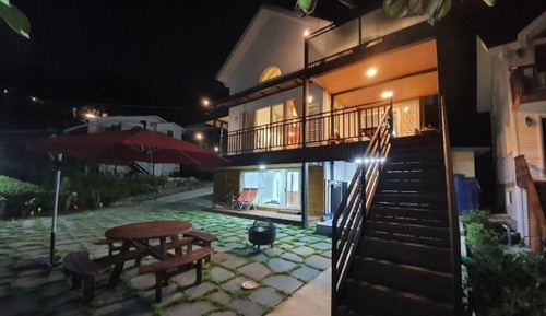 Room (Unshared House)