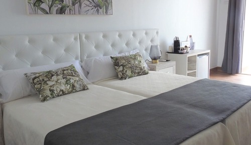 Superior Double Room, Accessible, Private Bathroom