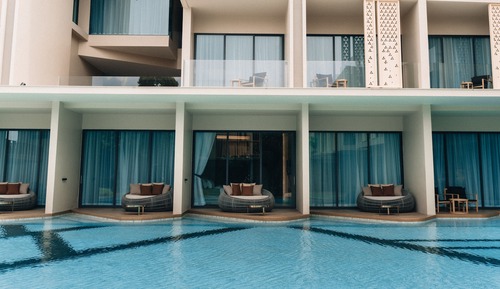 Deluxe Room, Pool Access