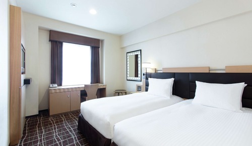 2 Twin Beds Accessible