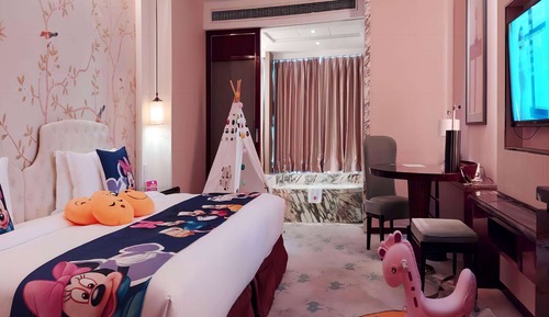 Room, 1 King Bed, Non Smoking