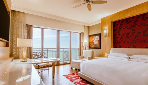 Classic Room, 1 King Bed, Ocean View (Grand)