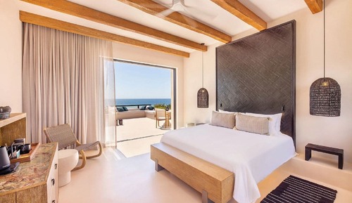 Suite, 1 King Bed, Oceanfront (Penthouse Plunge Pool)