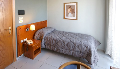 Standard Single Room, Garden View