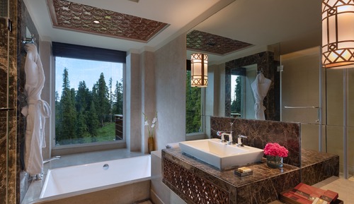Luxury Balcony Room- Himalayan View