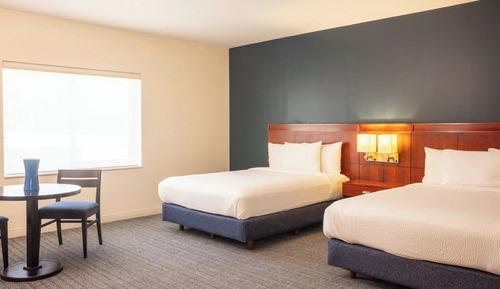 Room, 2 Queen Beds, Non Smoking