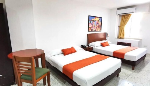 Junior Suite, Multiple Beds