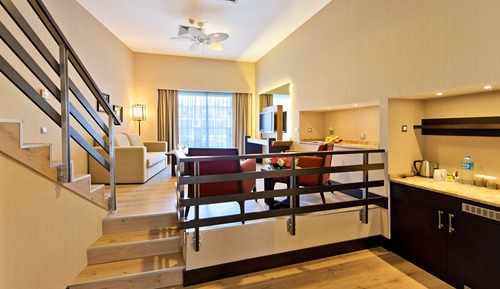 Deluxe Room, Jetted Tub