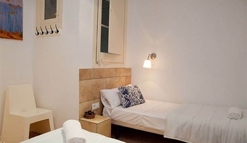 Economy Triple Room, Private Bathroom
