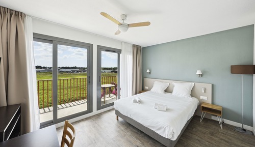 Comfort Studio, 1 Queen Bed