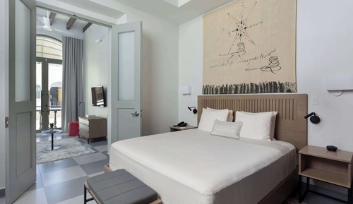 Room, 1 Bedroom (Emissary)