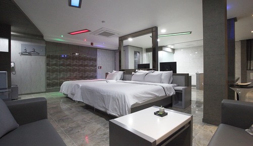 Room (VIP)