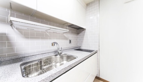 Room (Condo room (cooking available 20000 w)