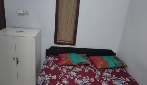 Standard Room, Shared Bathroom