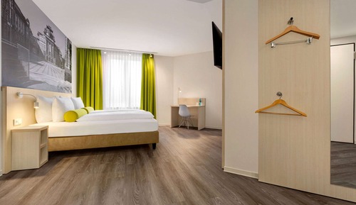 Standard Double Room, Accessible (Barrier-Free)