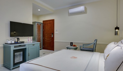 Junior Studio Suite