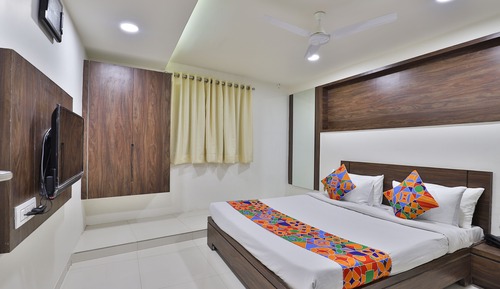 Deluxe Room (Non AC)