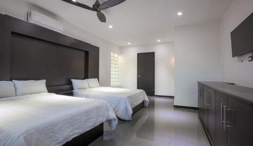 Luxury Studio Suite, 2 Bedrooms, Non Smoking