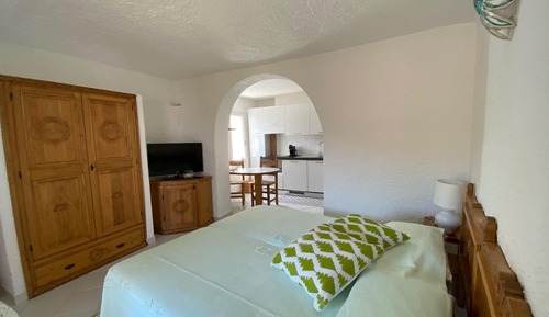 Classic Studio, 1 Bedroom, Kitchen, Garden View