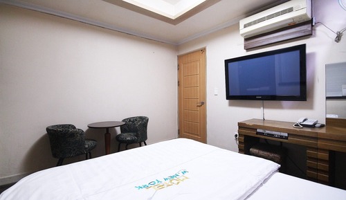 Room (Standard Room (Random Assignment))