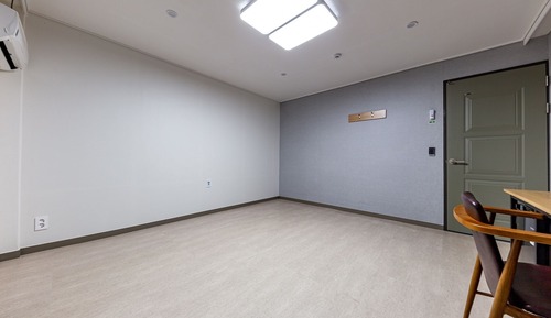Room (Korean Room)