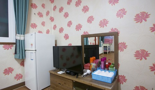 Room (Superior Room (Ondol))