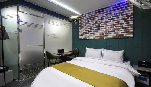 Room (Special Room)