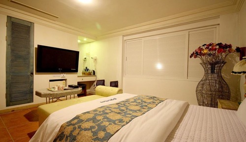 Room (Luxury room)