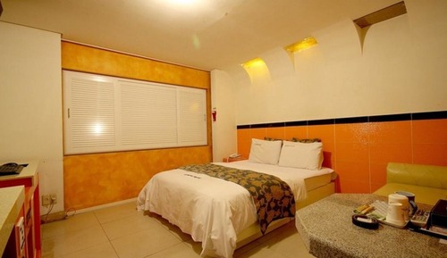 Room (Standard Room)