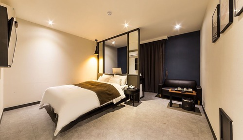 Room (Standard room)