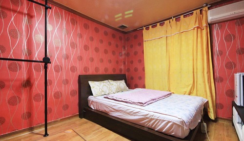 Room (Standard Room (Bed))