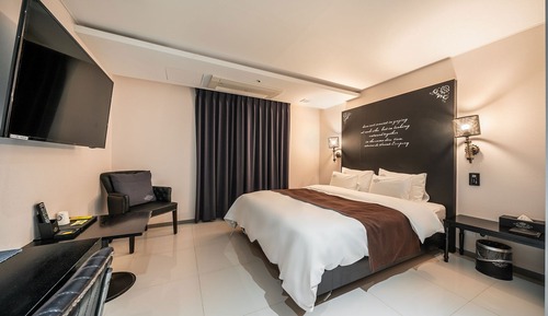 Room (Standard C)