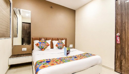 Deluxe Room (AC)
