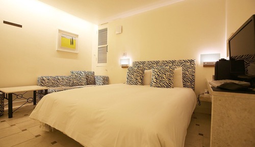 Room (Super special event room (available f)