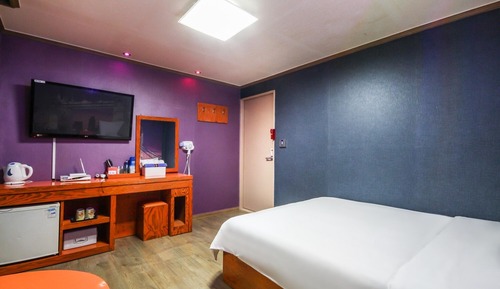 Room (Deluxe room)