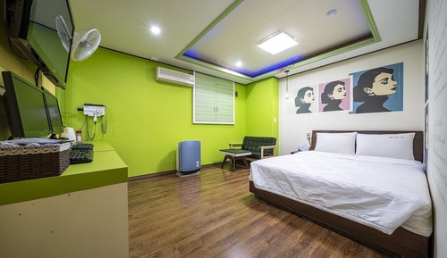 Room (Semi-Special Room (OTT))