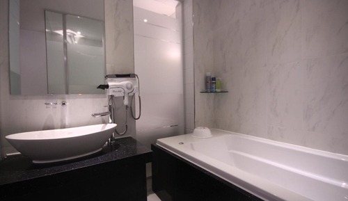 Room (Royal Suite (terrace + 2 PCs + latest)